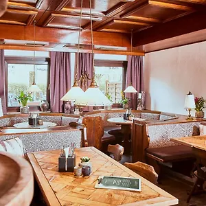 Boutique-gasthof Ueberfuhr Hotel