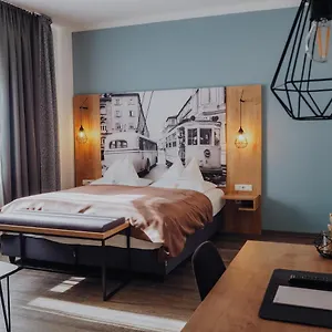 Levy's & Breakfast Hotel