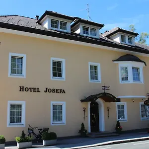 Josefa Hotel